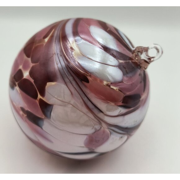 Handmade Vintage Pink & White Swirled Glass Ornament With Hook Decoration - Picture 4 of 5